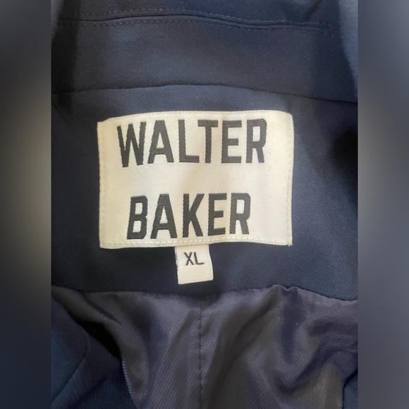 Walter Baker Navy Blue Blazer with Gold Buttons. Size XL. Worn Once. Like New. - Picture 6 of 10